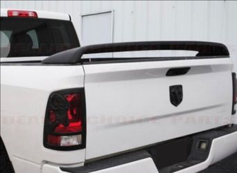 RAM 1500 free Rear Spoiler
