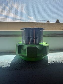 Blue point coolant refiller/pressure tester adapter