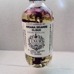 Cloud Fragrance Body Oil – Botanical Nourishing Blend  This luxurious body oil leaves your skin soft, hydrated, and delicately scented with a s