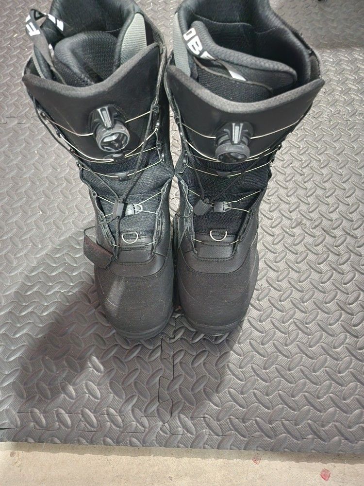 Snow Boots