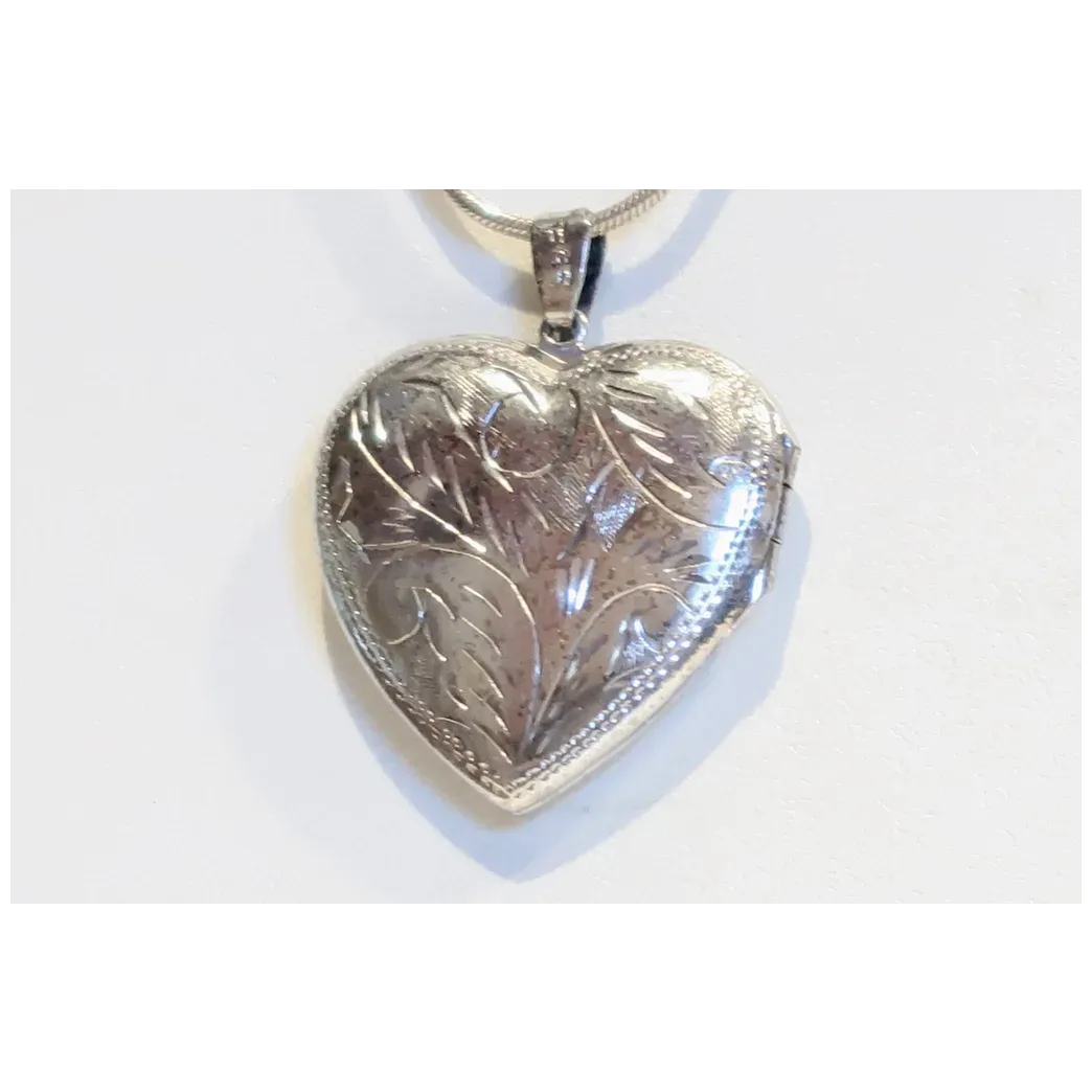 Stunning Sterling authentic silver locket