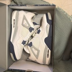 Air Jordan 4 Retro Midnight Navy