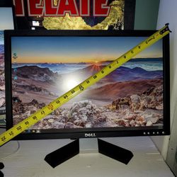 DESKTOP COMPUTER TV MONITOR 21 https://offerup.com/redirect/?o=SU5DSEVTLldPUktT REALLY GREAT 👍..CHECK OUT MY PAGE FOR MORE..