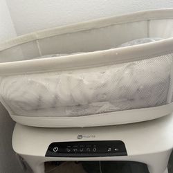 4 Moms Bassinet Rocking And Sound Machine 