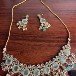 New Earring And Necklace Set