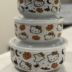 Hello Kitty Tupperware