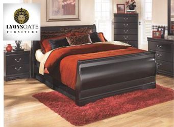 New black headboard Footboard And Frame! Bedroom suite set saves here