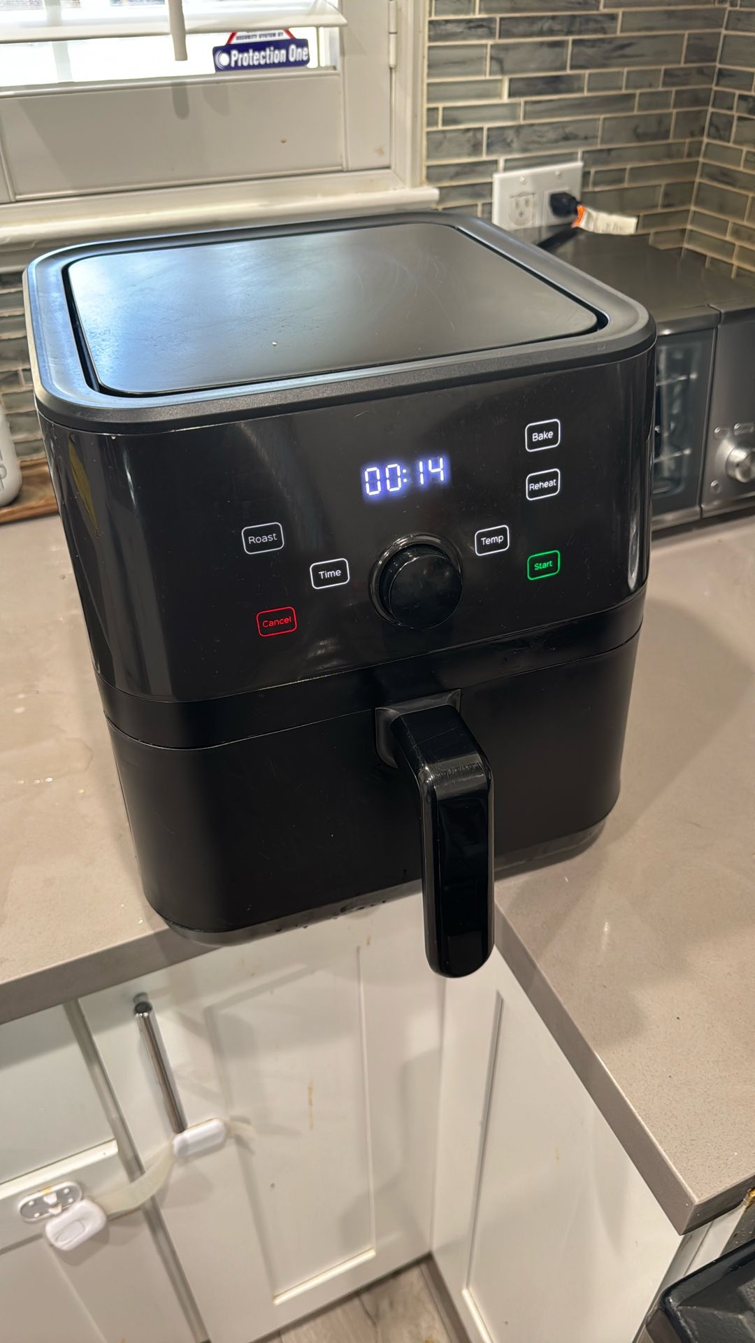 Instant Air Fryer Giving Away