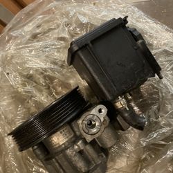 2013 power steering pump C300/C350