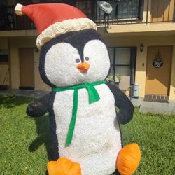12' Christmas Penguin Inflatable  Thumbnail