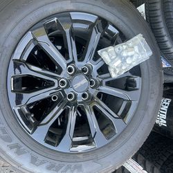 STOCK GMC CANYON WHEELS AND TIRES.  18.  265/60.18.  