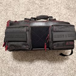 WolfPAK 30L Duffel Bag | Black/Burgundy 