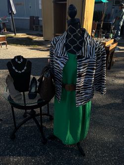 Green Maxi Dress with Zebra Print Jacket