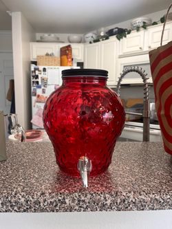 Drink dispenser (strawberry shape)