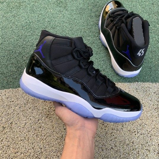 AIR JORDAN 11 Space Jam