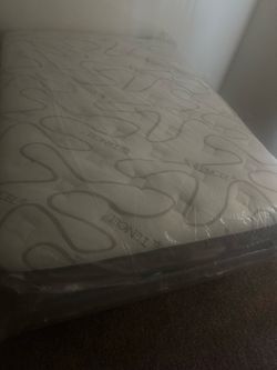 Full size bed