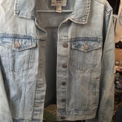 women jean jacket