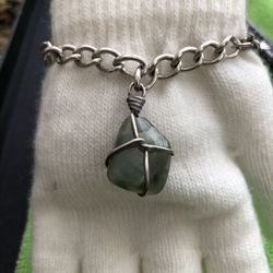 Green Stone Bracelet ,hand Crafted Charm,sterling Silver ,7” Long , 24.64 Grams , Please Look At My Profile To See All Items 