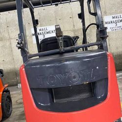 Toyota forklift for sale, cheap price 