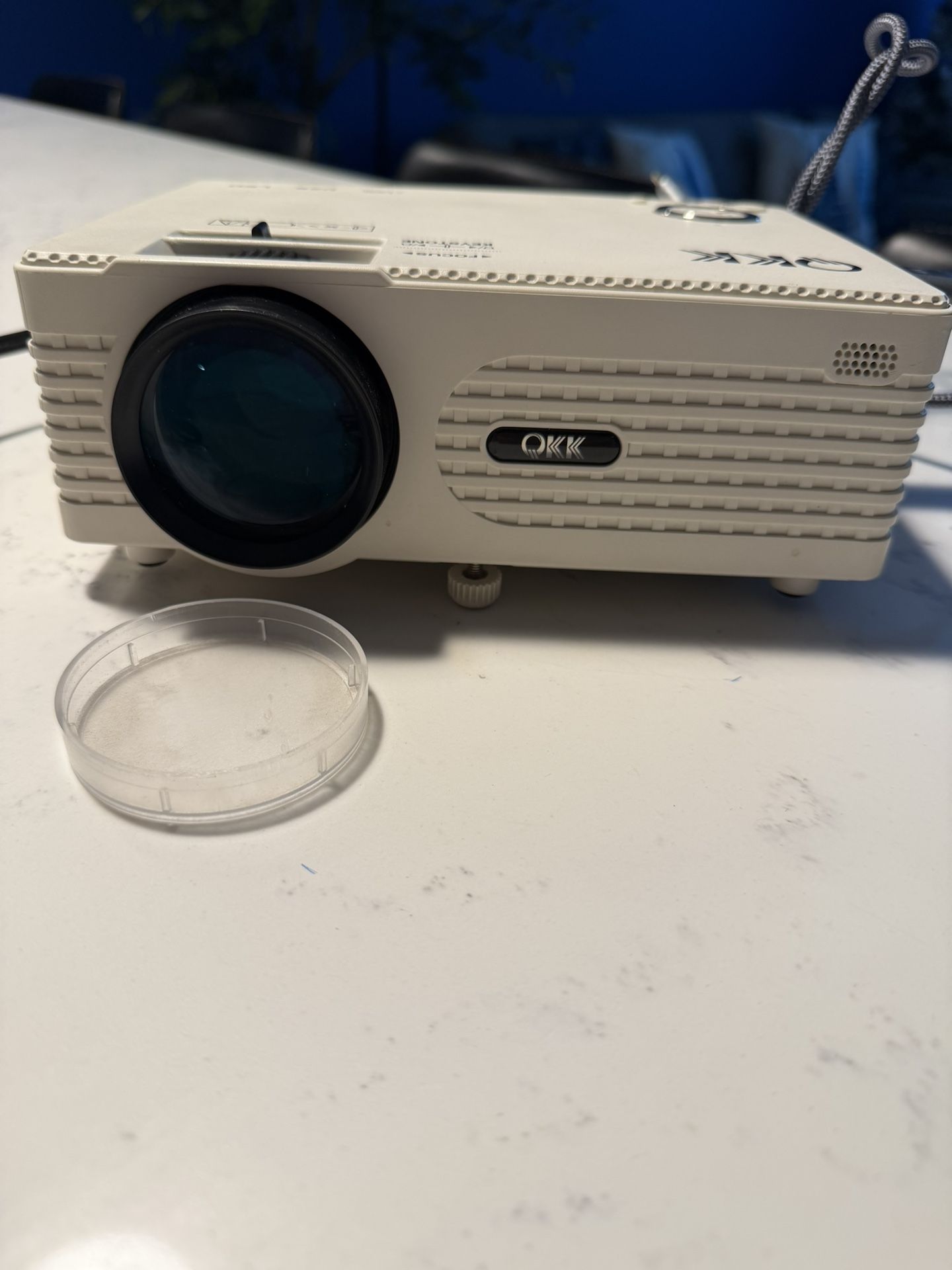 Projector And Screen 