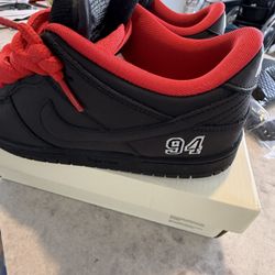 Supreme 94 SB dunk Red Size 9.5 men’s 