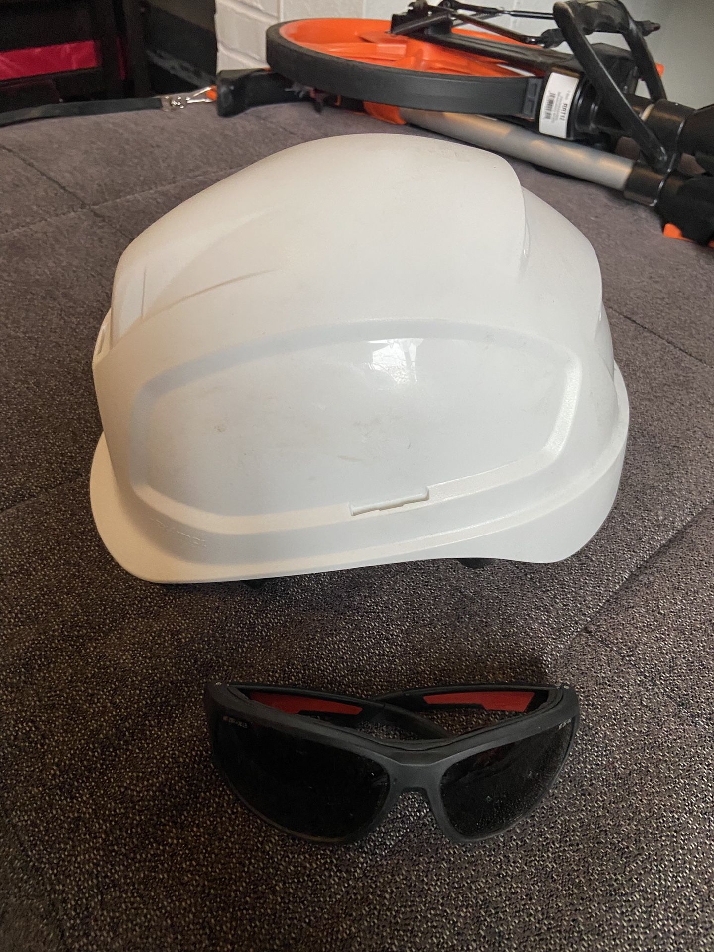Hard Hat & Milwaukee Safety Sunglasses-NEW!