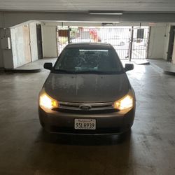 2010 Ford Focus 