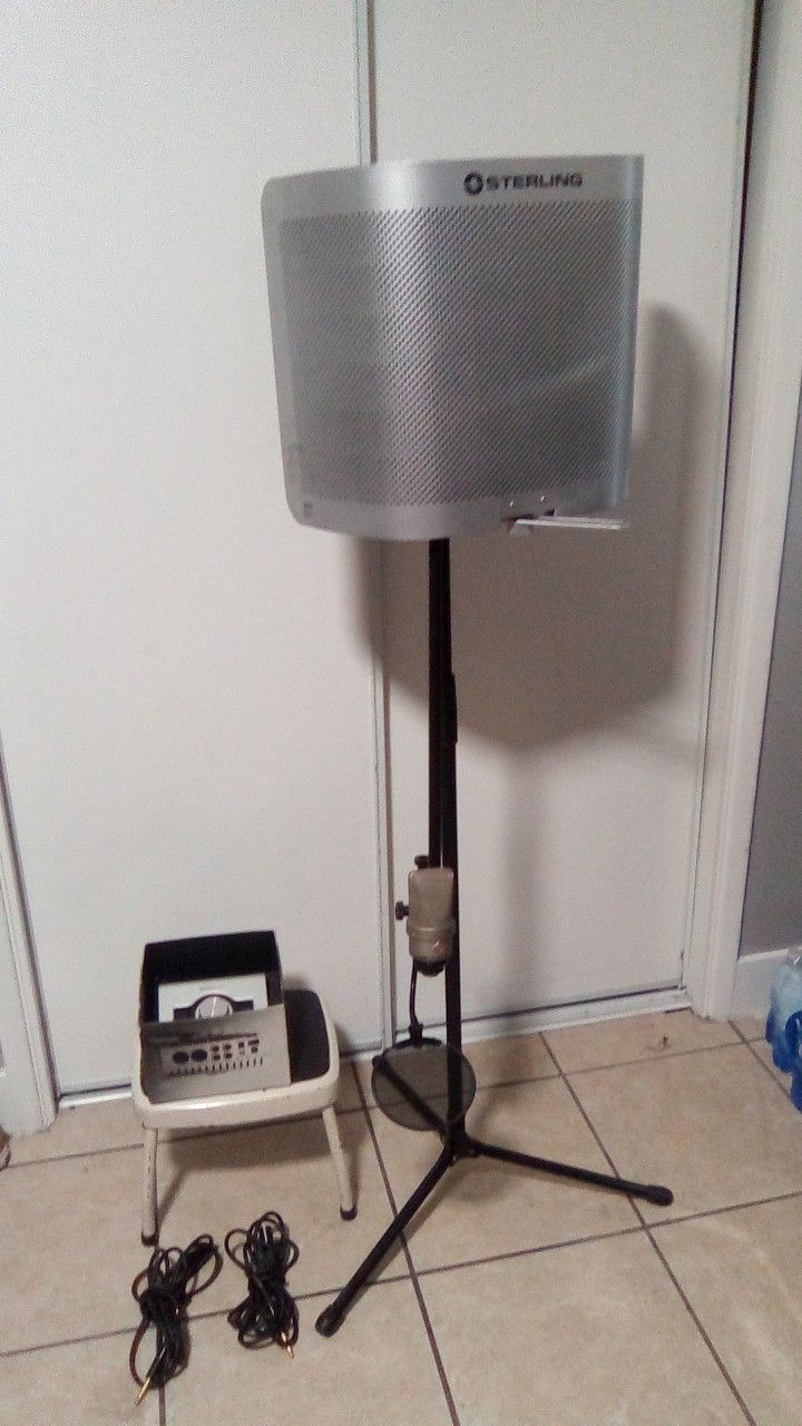 Apollo Twin UAD 2 Sol Core, Neumann Microphone TLM 103 And A Sterling Voice Microphone Shield, ASKING $1500 For All, Puo On 59th Ave In Camelback