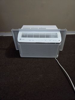 Air conditioner ge profile. WI-FI. LIKE NEW CONDITION.