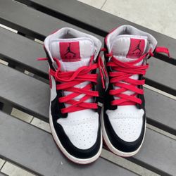 Jordan 1 m id Gym Red Size 6y