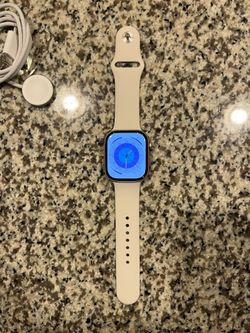 Apple Watch Series 11 GPS 46mm Rose Gold Small/Medium Band and Charger. Like new. Never really used only for pictures
