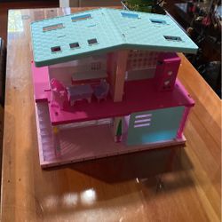 Shop kins House