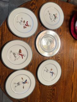Skating chef plates