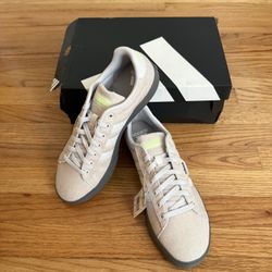 New Men’s Adidas 3.0 Sneakers - 10.5