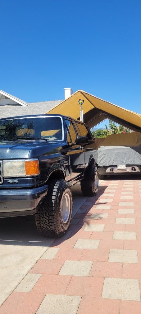 1990 Ford Bronco