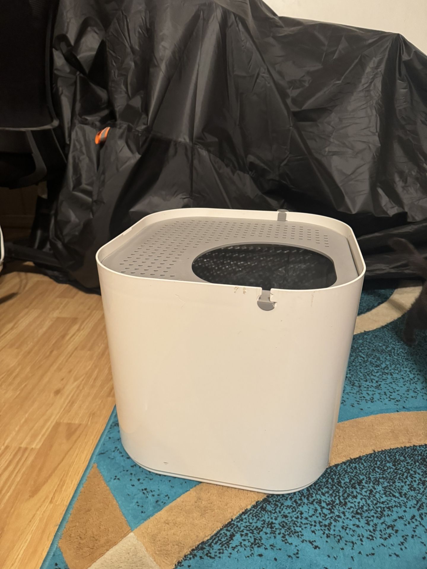 Cat Litter Box