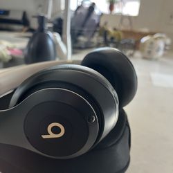 Beats Studio Pros