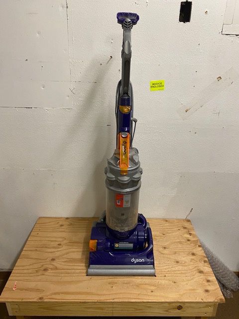 Dyson DC14 Standup Vacuum