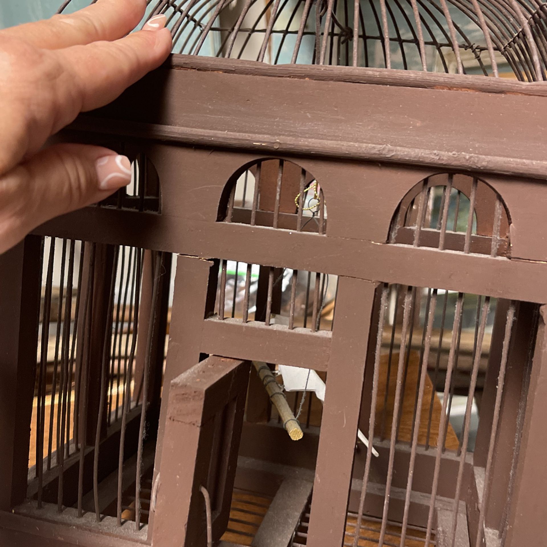Wooden Vintage Birdcage With 3 Wooden Birds (4) Different Sizes 