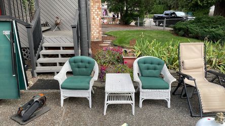 Wicker set