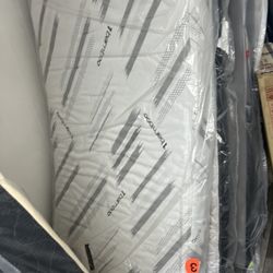 Twin Gel Memory Foam Mattress - Brand New