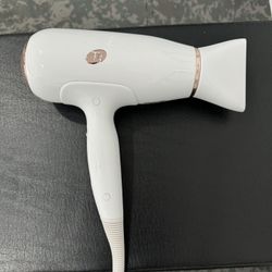 T3 FEATHERWEIGHT - PROFESSIONAL HAIR DRYER