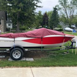 Glastron GT160 Ski Boat