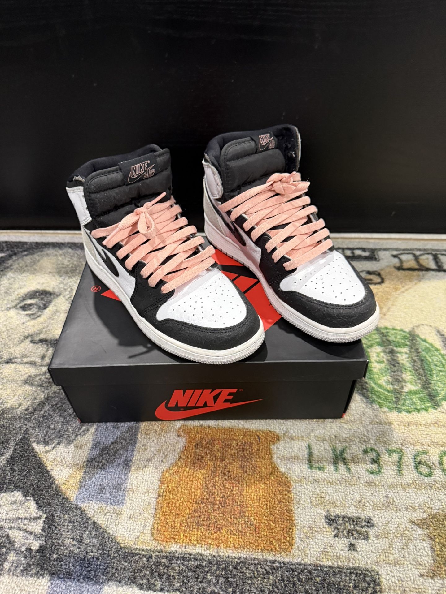 Air Jordan 1 bleach coral