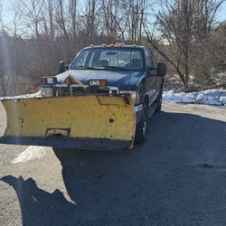 2002 F250 XLT plow Truck