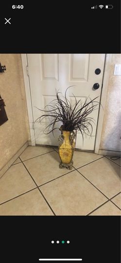 Metal vase