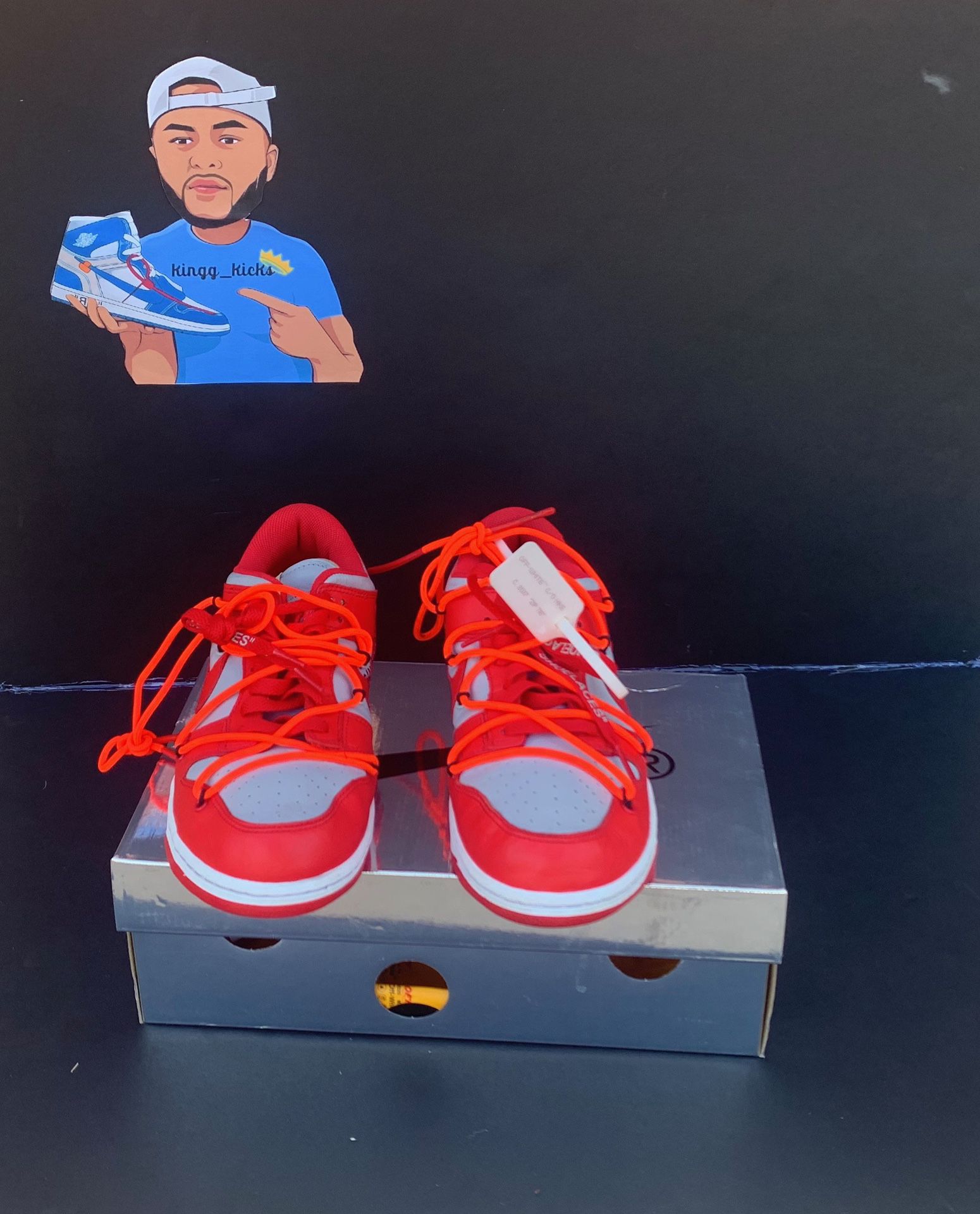 Off white university red dunk size 8.5