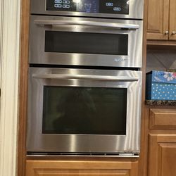 Jenn-Air Wall Oven & Microwave Combo  Excellent Condition