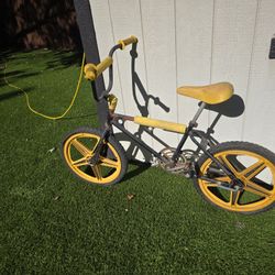 vintage old school California Lite Johar BMX bike all original, been sitting in my dad shop 40 plus years asking 300 obo or trade