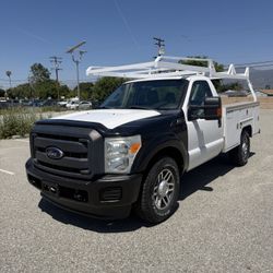     Ford F-250 Work Truck – Low Miles – Ladder Rack – Ready to Work